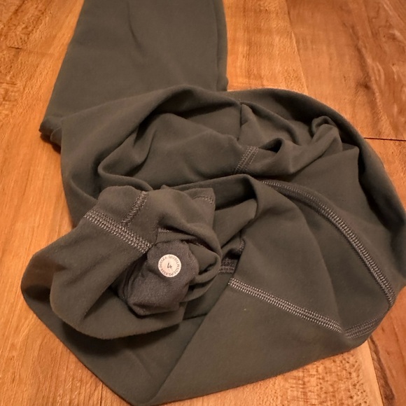 lululemon Align™ High-Rise Pant 25" - Grey Sage - Picture 4 of 6